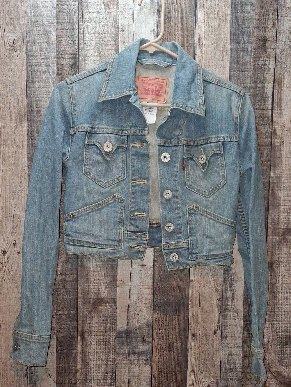 Levi's Women's Light Wash Cropped Denim Jacket Size S SMALL Jean